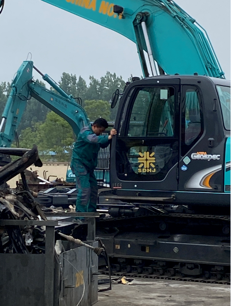 株洲市奇迹报废汽车回收拆解有限责任公司,株洲报废汽车回收,株洲农机报废回收,废旧金属回收